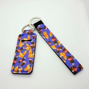 🎈5/$10🎈 matching wristlet and chapstick holder keychain..